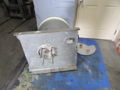 Union Process, Attritor Tank, 1S, 8" ID, 10.5" deep, includes front pour spout, Jacketed for cooling, Bottom - Image 5