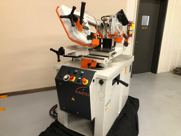 9" x 11" Kasto #Practical-E2, miter horizontal band saw, 3 HP, variable speed 62-450 FPM, coolant, new  never - Image 2
