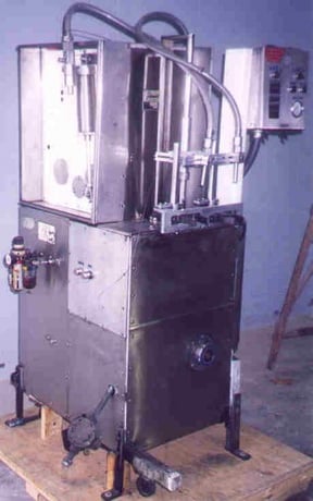 Filamatic #Z-32-2, Filler, 2 spout, Autofiller, 2 piston, capacity 2 x 1100 centers, 3/60/460 volts, piston - Image 2