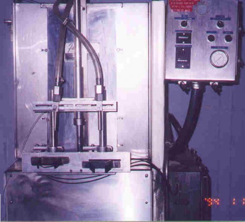 Filamatic #Z-32-2, Filler, 2 spout, Autofiller, 2 piston, capacity 2 x 1100 centers, 3/60/460 volts, piston - Image 3
