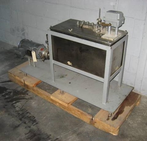 L.C. Thomsen & Sons Inc. #409EXA1, Sanitary Pump, 1.5" x 1" discharge, with supply tank, 3/4 HP, Serial #3A - Image 1
