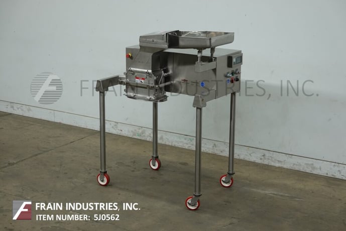 Fitzpatrick #D6A, 316 Stainless Steel comminutor mill, 16 fixed knives/impact blades, 7-1/2 HP, mounted on 4 - Image 5