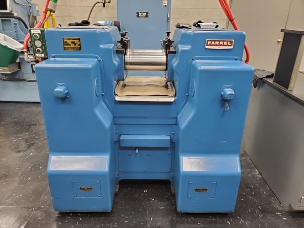 6" x 13" Farrel, lab mill, cabinet style, underslung dual drive, belt driven, vari-speed - Image 1