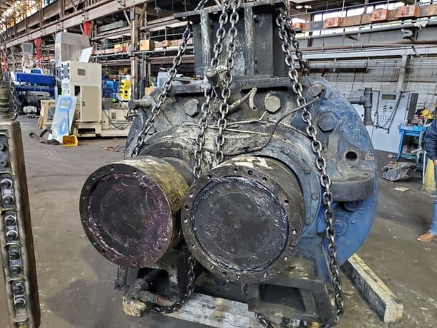 Farrel Banbury #11D, rubber mixer, 24:1 redcution ratio, 22" pneumatic hopper - Image 2