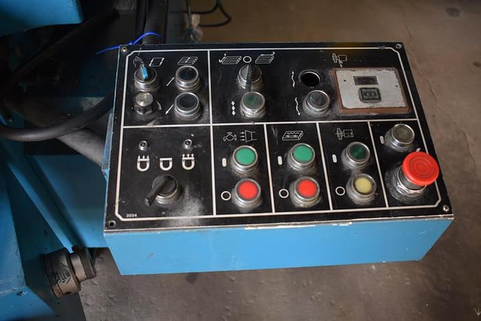 12" x 25" Kent #KGS306AHD, fully automatic hydraulic feed horizontal spindle surface grinder - Image 9