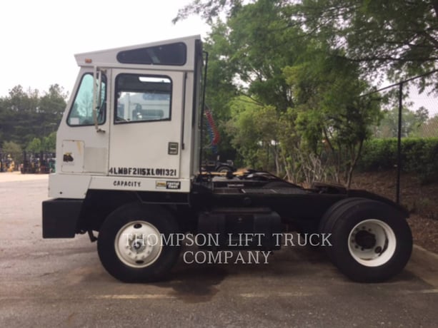 Capacity Yard Jockey TJ5000, Off Highway Truck, 35789 hours, S/N: 4LMBF2115XL011321, 1999 - Image 1