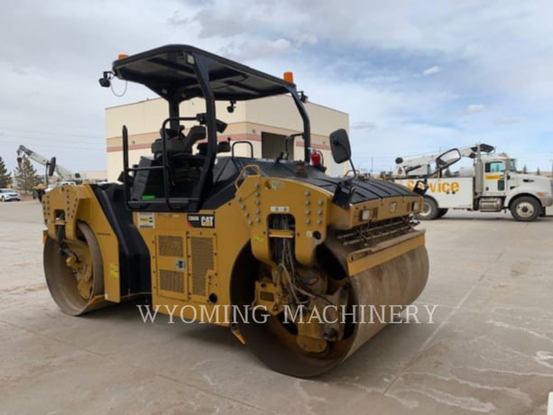 Caterpillar CB66B, Compactor, 2377 hours, S/N: B6600239, 2017 - Image 4