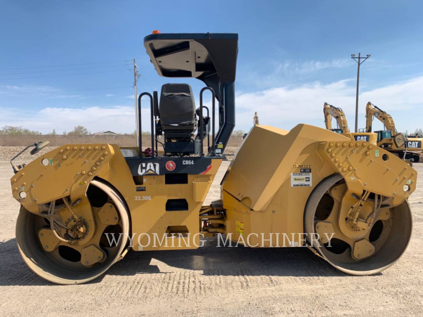 Caterpillar CB64, Compactor, 3793 hours, S/N: DJM00322, 2012 - Image 7