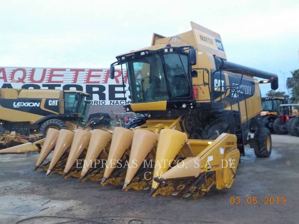 Lexion Combine 560R, Combine, 4200 hours, S/N: COL00560A57600425, 2007 - Image 2