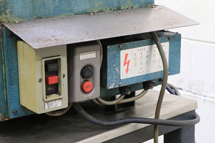 Amada #TEG-160E, punch & die grinder, 6.5" chk, 3-jaw, coolant, 7" wheel, 1.25" hole, stand, 1988 - Image 6