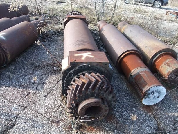 24" x 66" Farrel Calender Roll, middle roll, drilled for cooling, 32" shaft, 45" L gear shaft - Image 1