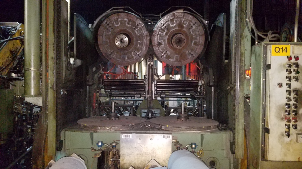 McNeil #300-42 M15, tire tyre curing press, BOM Bagomatic standing post type inflation (4 available) - Image 1