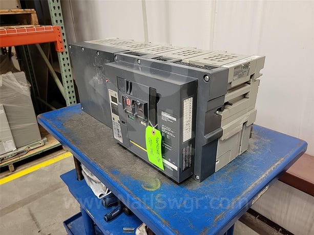 4000 Amps Square D Masterpact Nw40 H Eo/do Yl3khr44a3dfdfxxcat 120 Volts AC Control, 48 Volts DC Shunt Trip - Image 7