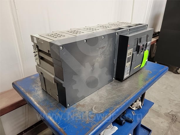 4000 Amps Square D Masterpact Nw40 H Eo/do Yl3khr44a3dfdfxxcat 120 Volts AC Control, 48 Volts DC Shunt Trip - Image 8