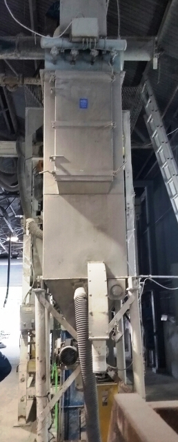 Flex Kleen, Stainless Steel Dust Collector, Pulse Jet, 16 bags, 6" x 84" long bags, 7-1/2 HP, 8" x 8" rotary - Image 1