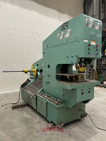 Piranha #P11-110, dual operator hydraulic ironworker, 110 ton, #15885 - Image 2