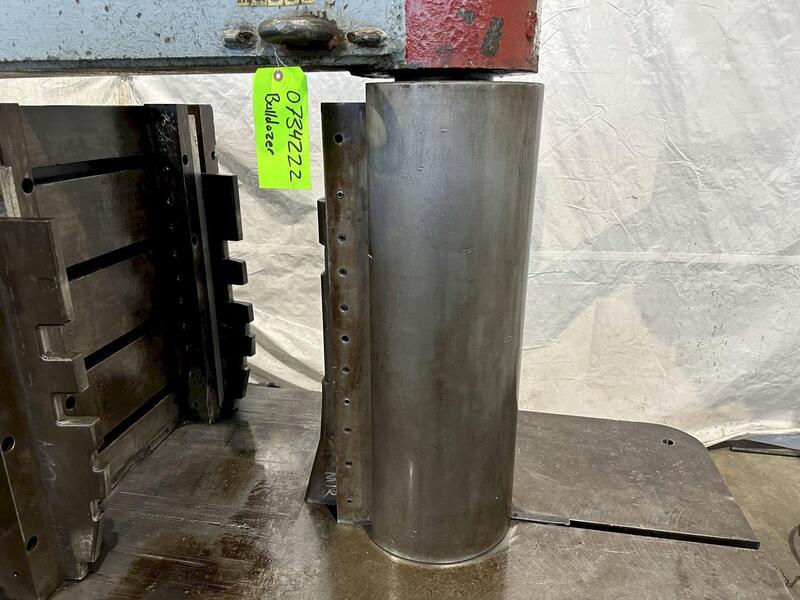 300 Ton, Bulldozer Horizontal Hydraulic Press - Image 4