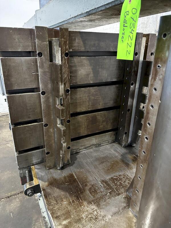 300 Ton, Bulldozer Horizontal Hydraulic Press - Image 6