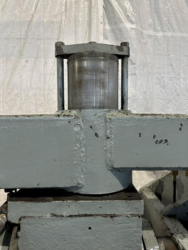 300 Ton, Bulldozer Horizontal Hydraulic Press - Image 9