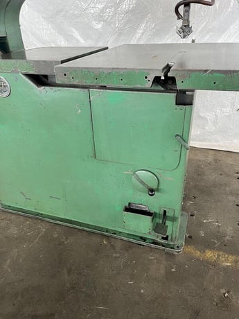 36" x 10" DoAll #V36, vertical bandsaw, 30-1/2" x 30-1/2" table, 1600 FPM, 1-1/4" x 192" blade - Image 6
