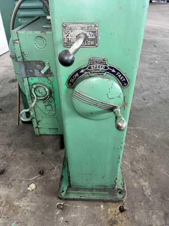 36" x 10" DoAll #V36, vertical bandsaw, 30-1/2" x 30-1/2" table, 1600 FPM, 1-1/4" x 192" blade - Image 8