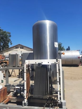 H & K #CIP, single tank, 300 gallon tank, 316 Stainless Steel, skid mounted, 36" dia x 74" straight side - Image 2
