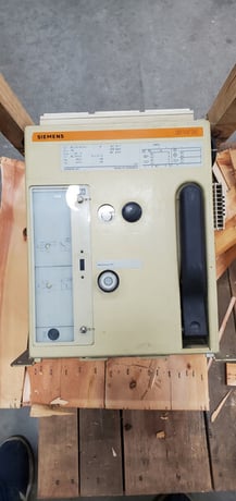 630 Amps, Siemens, 3WN1031-0DB00-0AA1, bolt in, 3 pole - Image 6