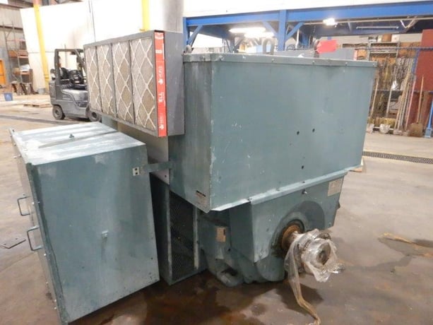 42" Valmet #JC-041-9870666-01, refiner with Reliance type P 2000 HP motor, 2000 - Image 8