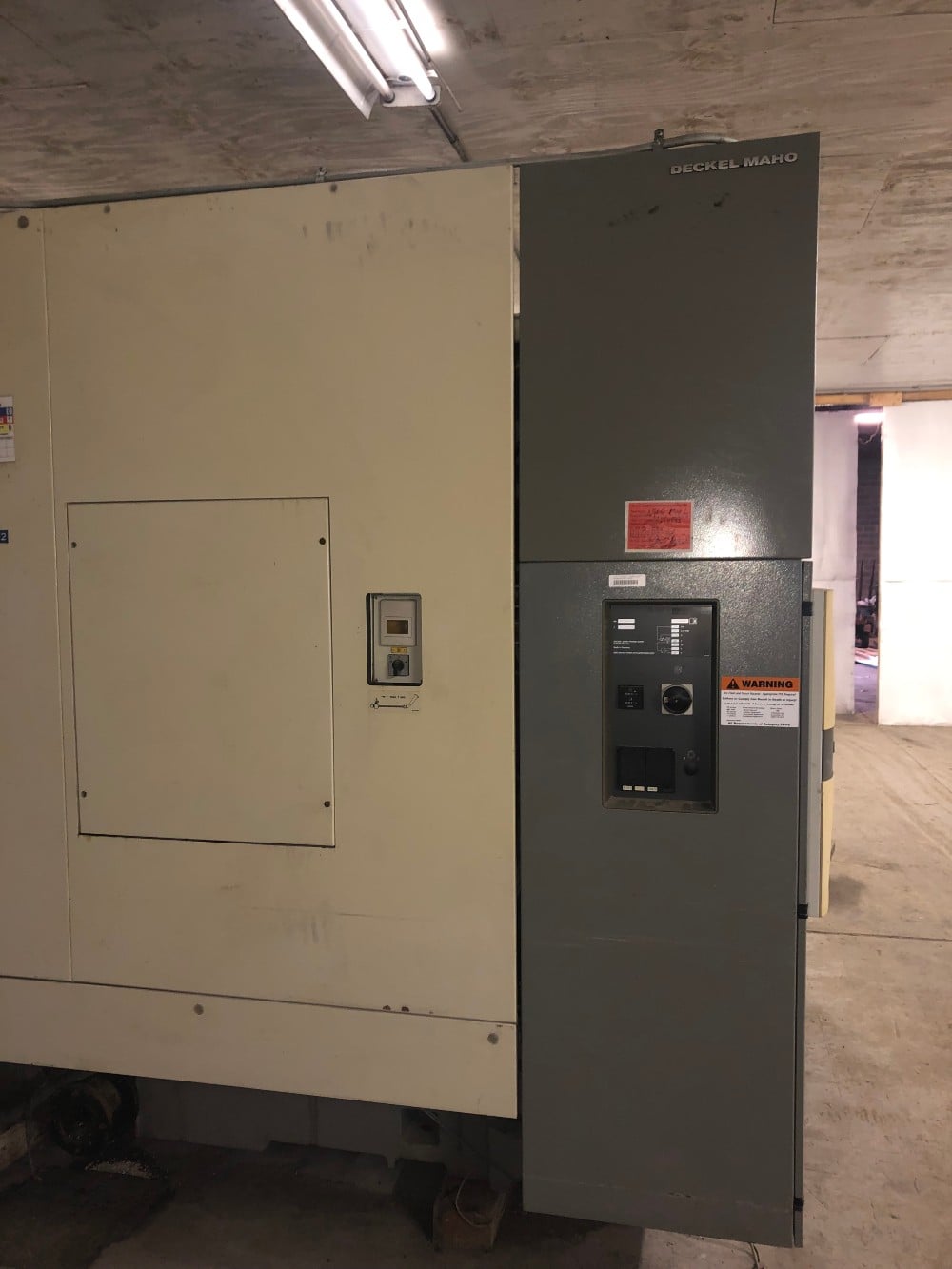 DMG, Deckel Maho #DMU-100T, vertical machining center - Image 2