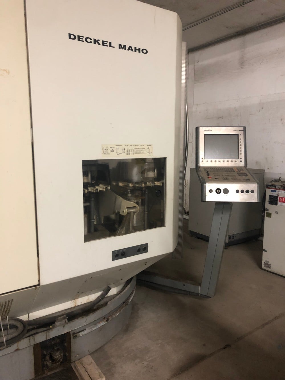 DMG, Deckel Maho #DMU-100T, vertical machining center - Image 5