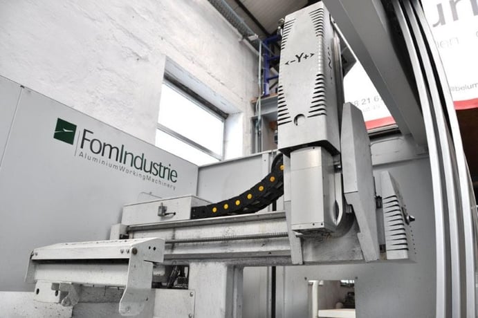 FOM #Dali-40, Profile Machining Center, 167" X, 41" Y, 17" Z, ISO 30 spindle, 7+1 tool, 12000 RPM, 2006 - Image 4