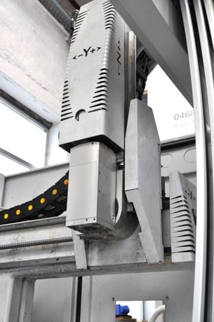 FOM #Dali-40, Profile Machining Center, 167" X, 41" Y, 17" Z, ISO 30 spindle, 7+1 tool, 12000 RPM, 2006 - Image 6
