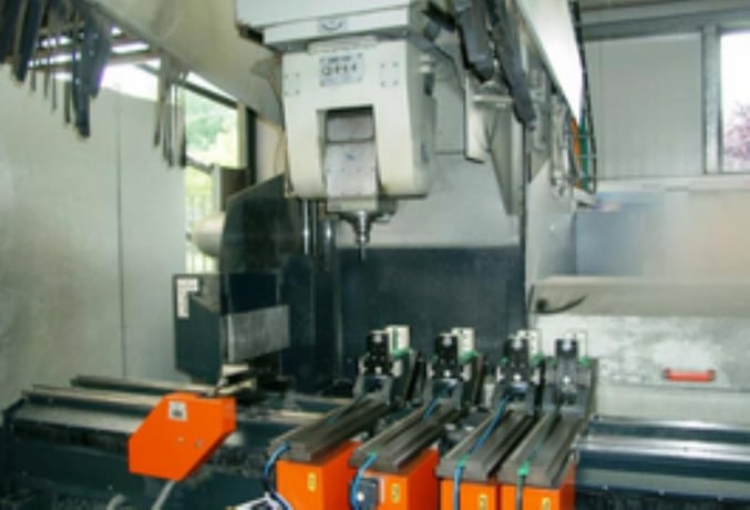 Elumatec #SBZ-150, Profile Machining Center, 7800 mm X, 39" Y, 25" Z, 230 FPM X, 131 FPM Y & Z, 3.94" cutting - Image 2