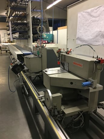 Elumatec #DG-104, Automatic Double End Miter Saw, 6000 mm bed length, 350 mm cutting length, 420 mm blade - Image 6