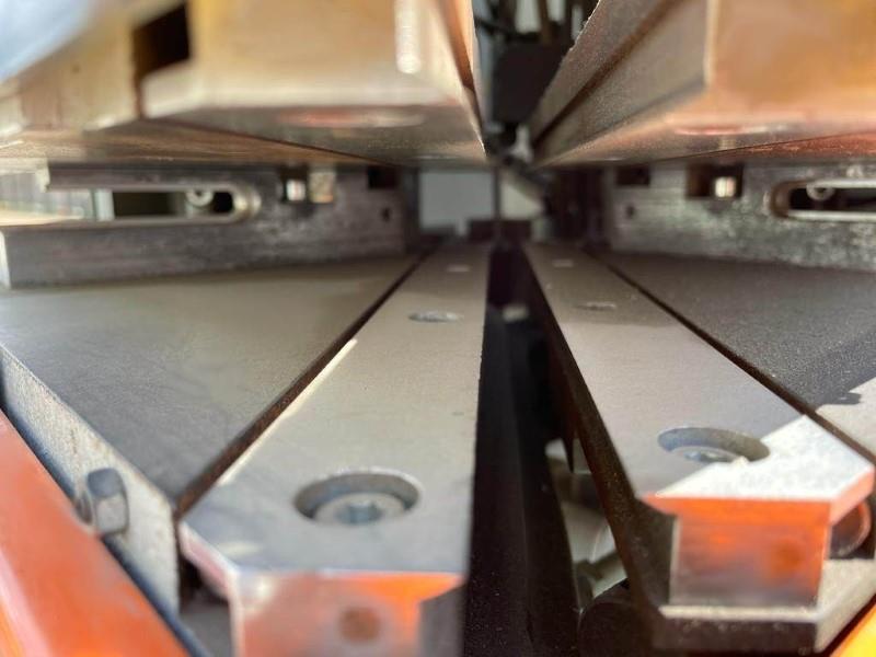 Elumatec ZS-720-LV, Window Line, (2) L-plates, 340 x 300 mm L-plate, 180 x 210 x 2520 mm profile, 480 mm min. - Image 4