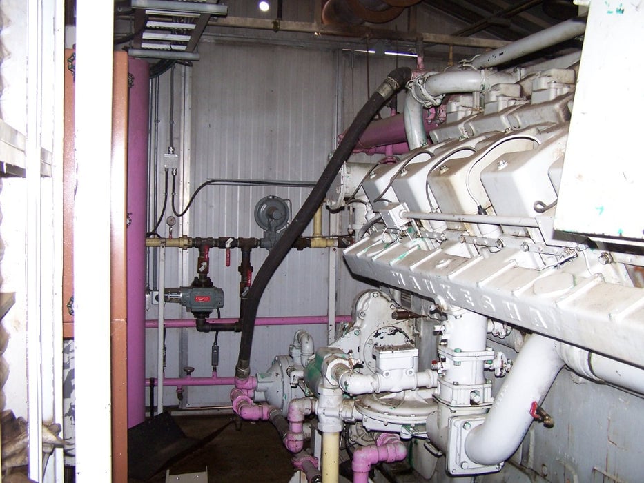 1000 KW Hyundai, Induction generator set, S/N 31839rmh1810001 - Image 2