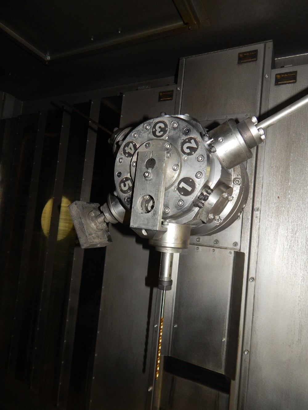 Sugino #Jet-Flex, CNC high pressure washer & deburring, 4-Axis fixture, 2010 - Image 3
