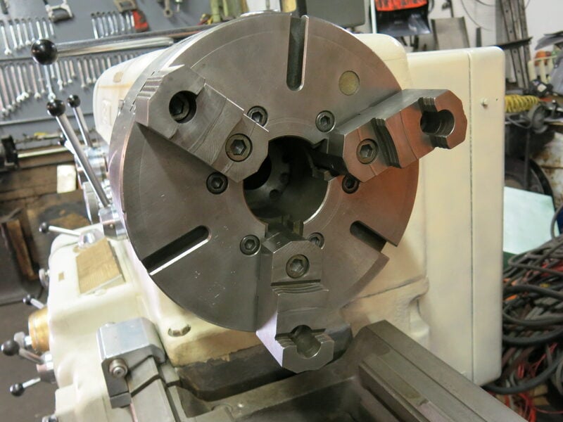 25" x 120"  Ikegai, Lathe w/Taper, 3 and 4 jaw chucks, tailstock chuck, live center, steady rests - Image 3