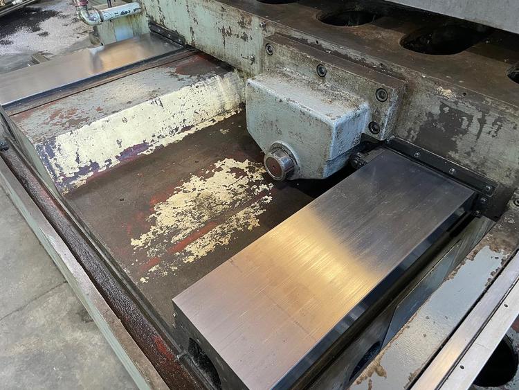 5" Toshiba #BFT13CR4PD, table type horizontal boring mill, 63" x71" T-slotted power rotary table, 1978 - Image 6