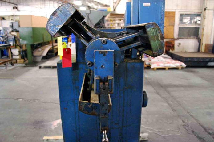 2500 lb. Dallas Industries, motorized coil reel, 12" width, 48" outside dimensions, 16"-20" ID, electric - Image 6