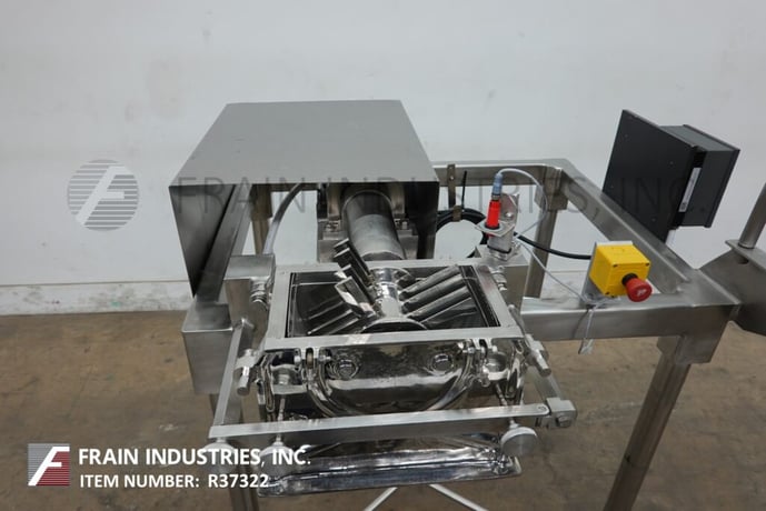 Fitzpatrick #D6A, 316 Stainless Steel comminutor mill, 16 fixed knife / impact blades, 5 HP, mounted on 4 leg - Image 2