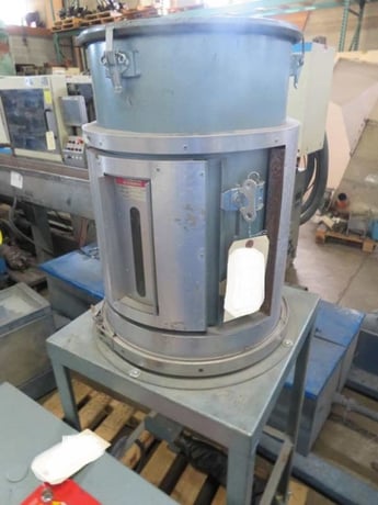 Thoreson McCosh #TD360, desiccant dryer including hopper, 360 lbs. per hour - Image 9