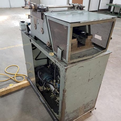 1/16" -1/2" Bertolette #300 Staight-O-Matic round parts straightener, 16" max length, 5 HP - Image 3