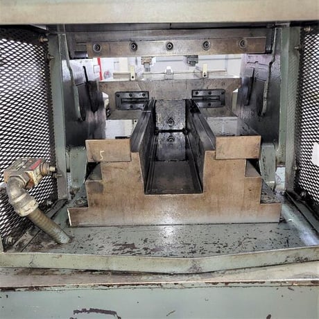 1/16" -1/2" Bertolette #300 Staight-O-Matic round parts straightener, 16" max length, 5 HP - Image 6