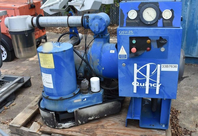25 HP Quincy #QSV-25, Air Compressor, 365 acfm, 3ph, 70939 hours, 2010 - Image 2