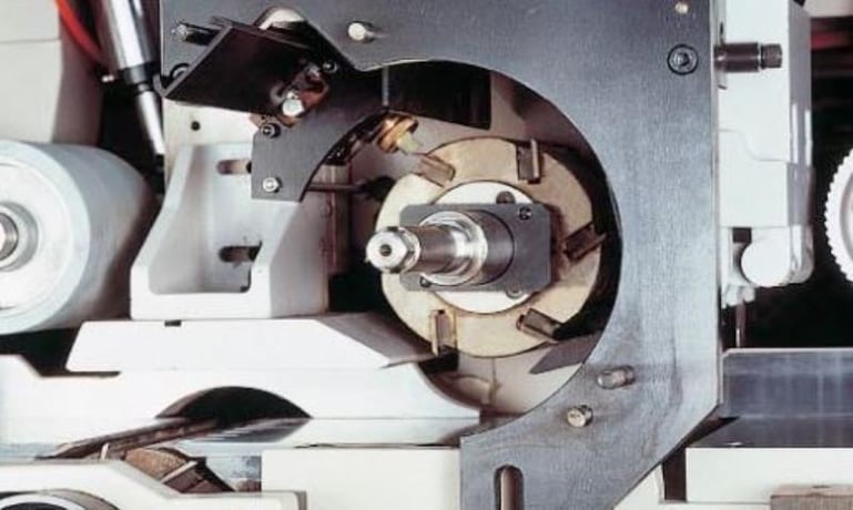 Cam-wood SM-632HSX, feed through moulder, 6-head, 12-1/2" x 6-1/4" working capacity, 9-1/2" min length, 50 mm - Image 8