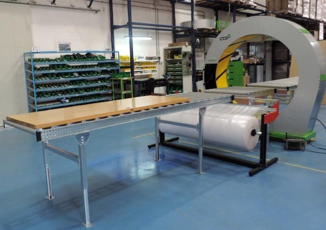 Plasticband #NELEO-160, semi0automatic stretch wrapper, 47" H x 62" width or 39" L, 2026, new - Image 3