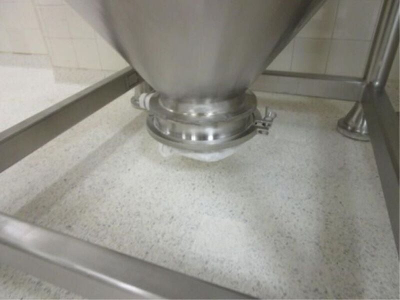 360 gallon Caribbean Metal and Wilson Works, Stainless Steel transfer tote/vessel, 4' diameter x 31" T/T (39 - Image 3