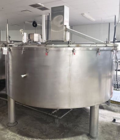 500 gallon Groen, Stainless Steel cooker/cooling kettles, sweep agitation & scraper blades, 50 psi @ 200°F - Image 1