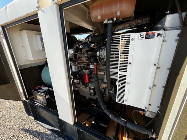 110 KW Multiquip #DCA125SSJU4i, standby, sound attenuated enclosure, Tier 4i, 11067 hours, 2014, $37k - Image 6
